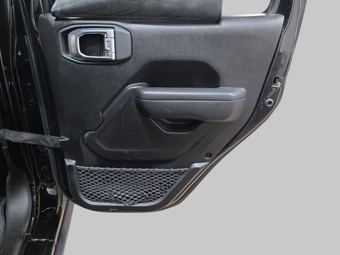Used 2022 Jeep Wrangler Unlimited Sport AWD/4WD image 14