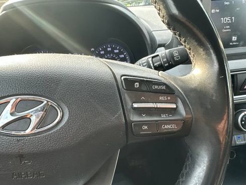 Used 2019 Hyundai Kona SEL AWD/4WD image 17