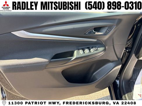 Used 2023 Chevrolet Bolt EUV LT w/ Driver Confidence Package FWD image 5