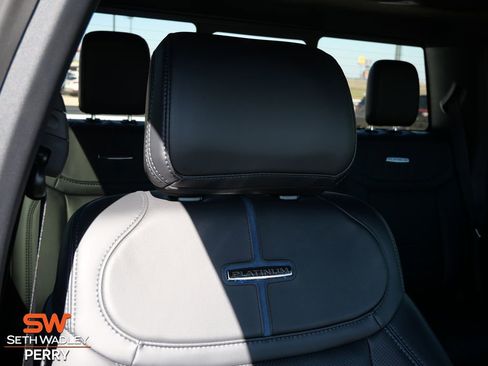 Used 2026 Ford F450 Platinum w/ FX4 Off-Road Package image 20