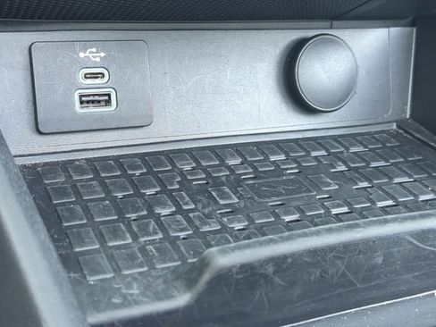 Used 2024 Ford Mustang Premium image 20