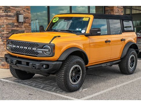 Used 2022 Ford Bronco Badlands w/ Sasquatch Package AWD/4WD image 7