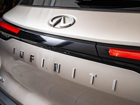 Used 2023 INFINITI QX60 Luxe AWD/4WD image 18