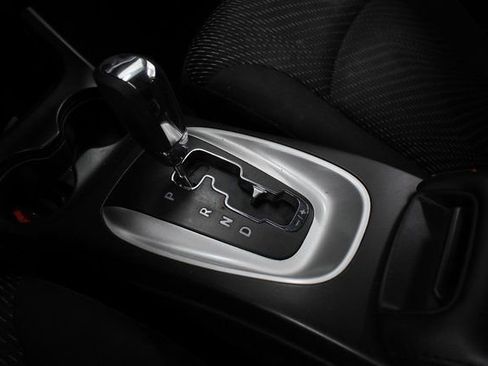 Used 2020 Dodge Journey SE image 16