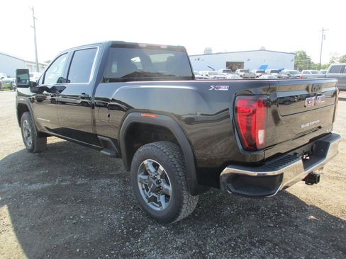 New 2026 GMC Sierra 2500 SLE w/ SLE Value Package; AWD/4WD image 7