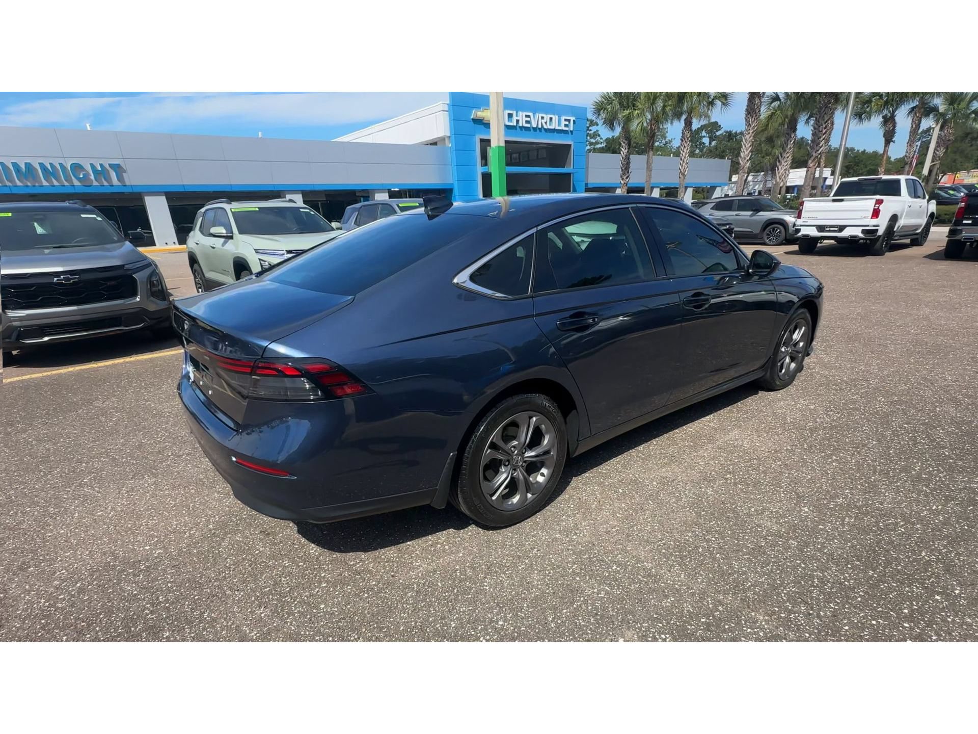 Used 2024 Honda Accord EX image 2