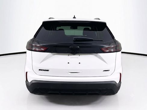 Used 2023 Ford Edge SEL w/ Convenience Package AWD/4WD image 3