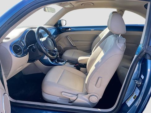 Used 2019 Volkswagen Beetle 2.0T SE w/ SE Premium Package FWD image 21