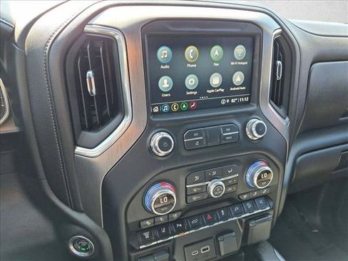 Used 2021 GMC Sierra 2500 Denali w/ Denali Black Diamond Edition AWD/4WD image 14