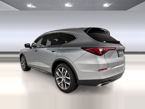 Used 2023 Acura MDX SH-AWD w/ Technology Package image 3