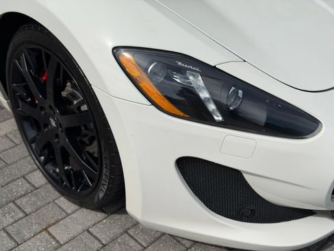Used 2013 Maserati GranTurismo Sport RWD image 17