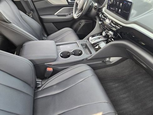 Certified 2026 Acura MDX FWD w/ Technology Package image 14