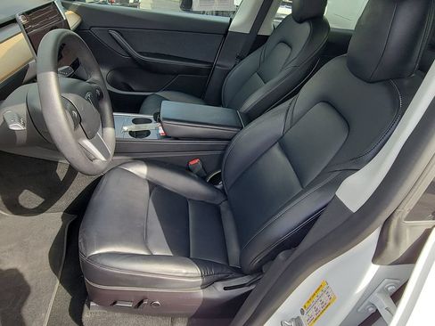 Used 2022 Tesla Model Y Performance AWD/4WD image 18