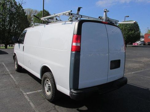 Used 2022 Chevrolet Express 2500 w/ Safety Package image 5