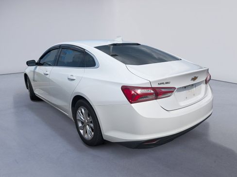 Used 2021 Chevrolet Malibu LT FWD image 4