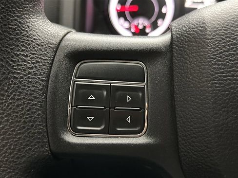 Used 2015 RAM 1500 Express AWD/4WD image 21