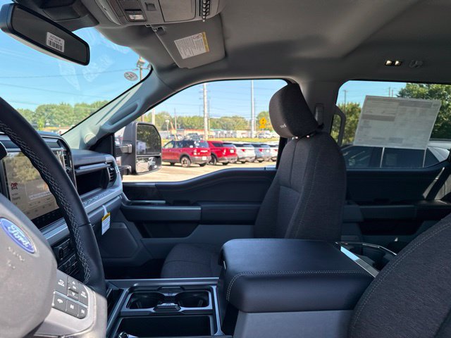 New 2027 Ford F250 XLT w/ XLT Premium Package AWD/4WD image 23