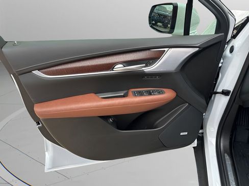 New 2026 Cadillac XT5 Premium Luxury w/ Driver Assist Package FWD image 27