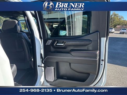 Certified 2023 GMC Sierra 1500 AT4X image 17