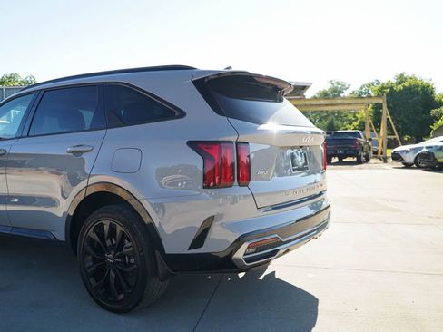 Used 2022 Kia Sorento SX AWD/4WD image 21