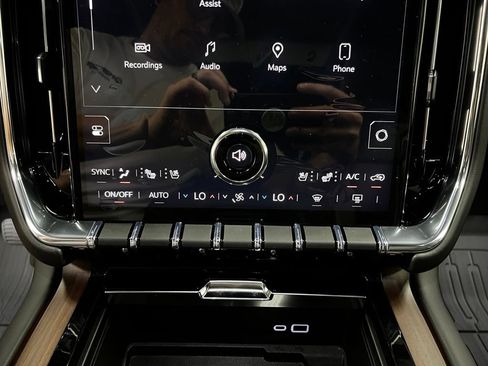New 2026 GMC Yukon Denali w/ Denali Reserve Package AWD/4WD image 20