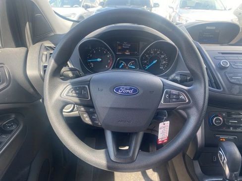 Used 2018 Ford Escape SE image 15