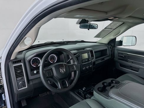 Used 2018 RAM 2500 Tradesman w/ Chrome Appearance Group image 20