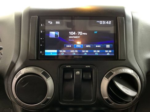 Used 2013 Jeep Wrangler Sport AWD/4WD image 26