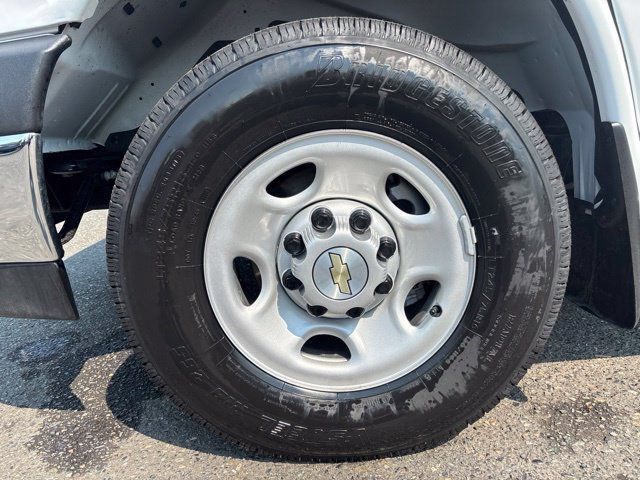 Used 2025 Chevrolet Express 2500 Extended w/ Driver Convenience Package RWD image 11