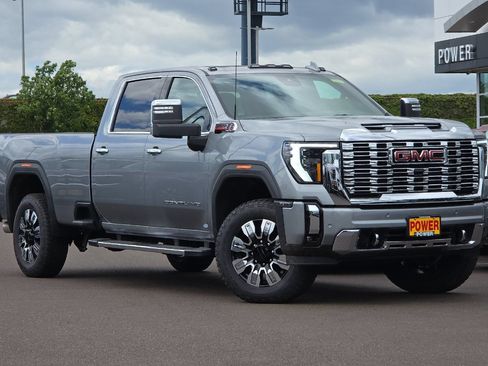 Used 2026 GMC Sierra 3500 Denali AWD/4WD image 2