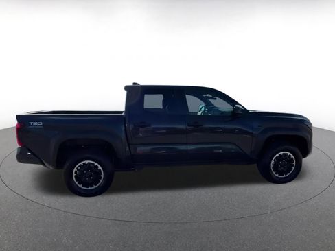 Used 2025 Toyota Tacoma TRD Off-Road image 16