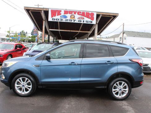 Used 2018 Ford Escape SE AWD/4WD image 3