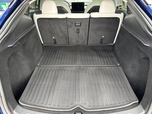 Used 2024 Tesla Model Y Long Range image 15