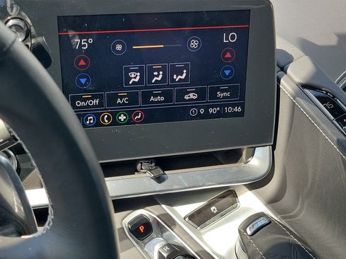 Used 2021 Chevrolet Corvette Stingray Coupe w/ 1LT RWD image 27