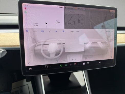 Used 2018 Tesla Model 3 Long Range image 17