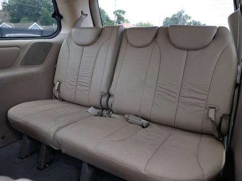 Used 2011 Kia Sedona EX w/ Luxury Pkg FWD image 28
