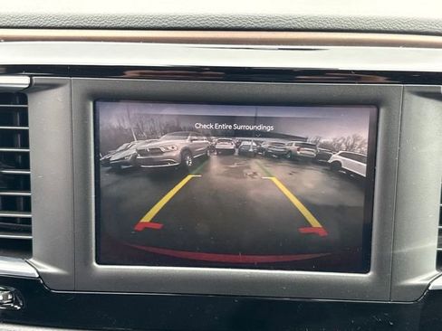 Used 2023 Chrysler Voyager LX image 15