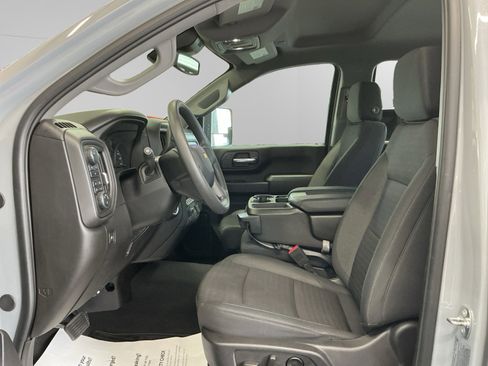 Used 2024 Chevrolet Silverado 2500 Custom w/ Custom Value Package AWD/4WD image 9