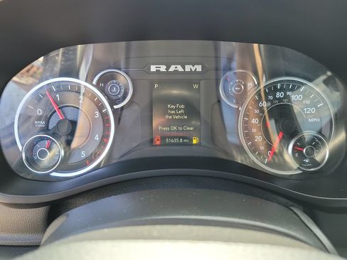Used 2024 RAM 2500 Big Horn AWD/4WD image 23