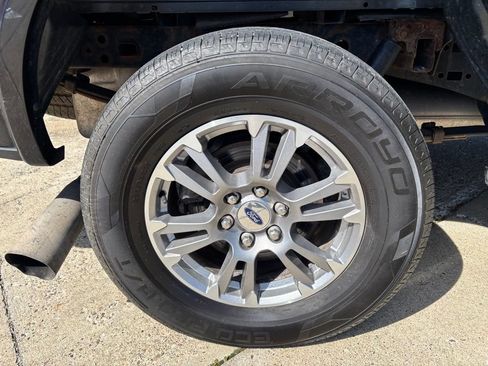 Used 2019 Ford F150 Lariat w/ Trailer Tow Package AWD/4WD image 13