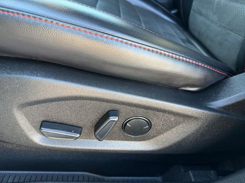 Used 2024 Ford Edge ST-Line image 21