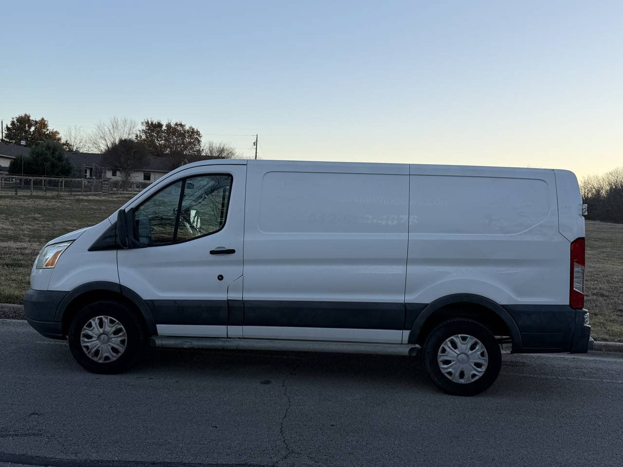 Used 2016 Ford Transit 250 130 Low Roof w/ Exterior Upgrade Package RWD image 1