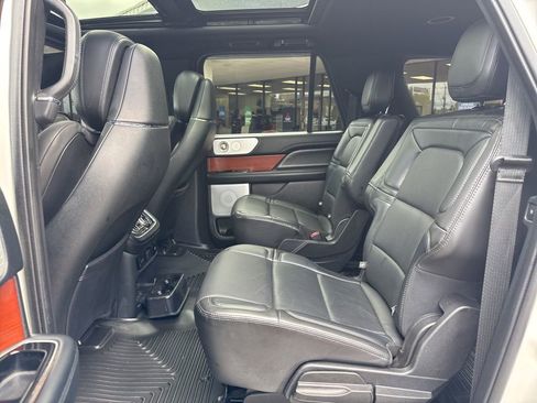 Used 2020 Lincoln Navigator L Reserve w/ Equipment Group 208A Reserve image 41
