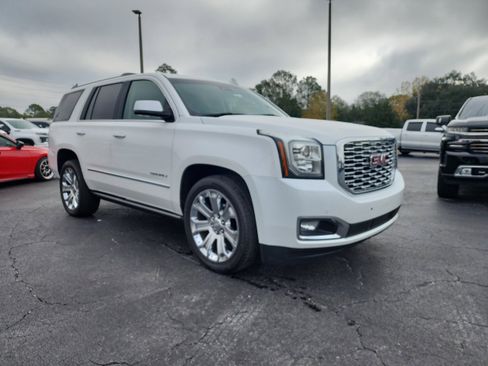 Used 2019 GMC Yukon Denali w/ Denali Ultimate Package image 2