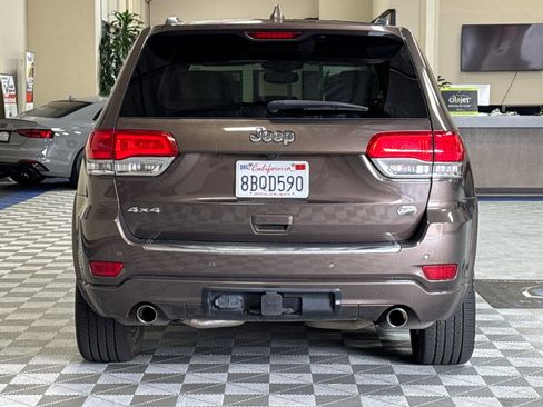 Used 2018 Jeep Grand Cherokee Overland AWD/4WD image 5