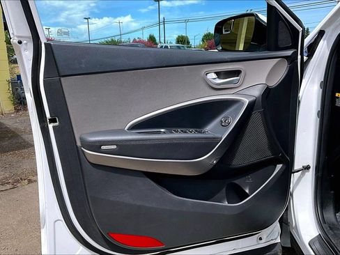 Used 2017 Hyundai Santa Fe Sport AWD/4WD image 22