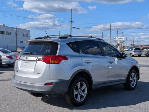 Used 2015 Toyota RAV4 XLE image 5