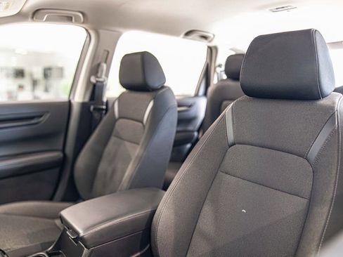 Used 2025 Honda CR-V LX image 18