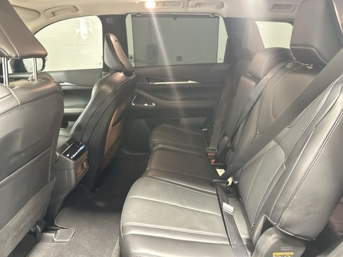 Used 2023 INFINITI QX60 Sensory w/ Vision Package AWD/4WD image 31