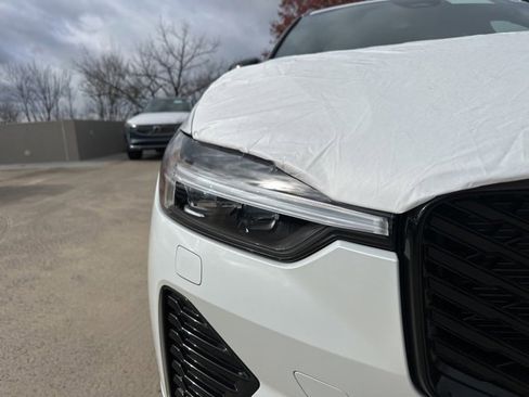 New 2026 Volvo XC60 B5 Ultra w/ Climate Package image 10